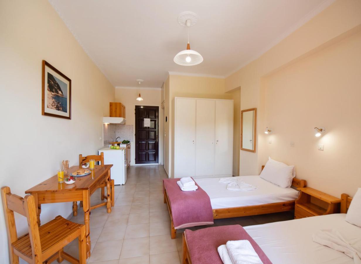 Amarandos Studios With Swimming Pool By Imagine Lefkada Tsoukaládhes Екстериор снимка