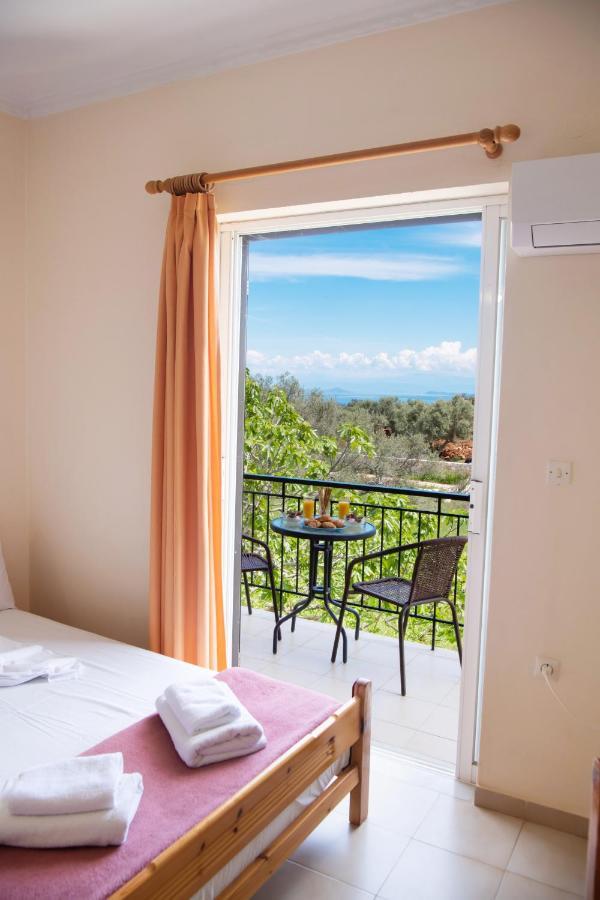 Amarandos Studios With Swimming Pool By Imagine Lefkada Tsoukaládhes Екстериор снимка