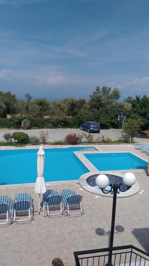 Amarandos Studios With Swimming Pool By Imagine Lefkada Tsoukaládhes Екстериор снимка
